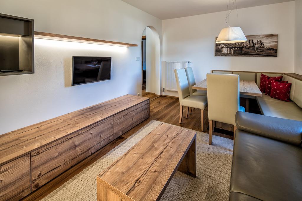 Hubertus Dolomites Aparthotel Fiè Kültér fotó